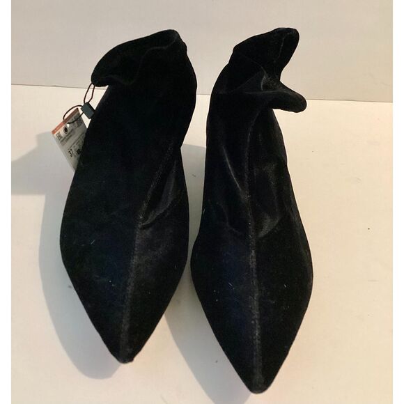 NWT Zara Black Velvet Pointed Toe Kitten Heel Ankle Boot 37 - Picture 7 of 7